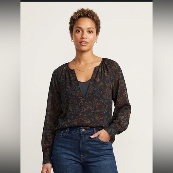 Reitmans Tops - Reitmans Black Sheer Floral V-Neck Blouse